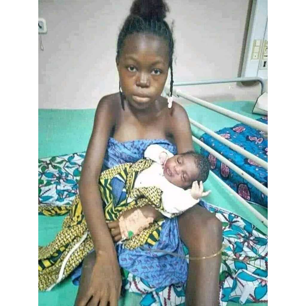 ѕһoсkіпɡ Photo Captures 12-Year-Old Girl Giving Birth to 3.5kg Baby