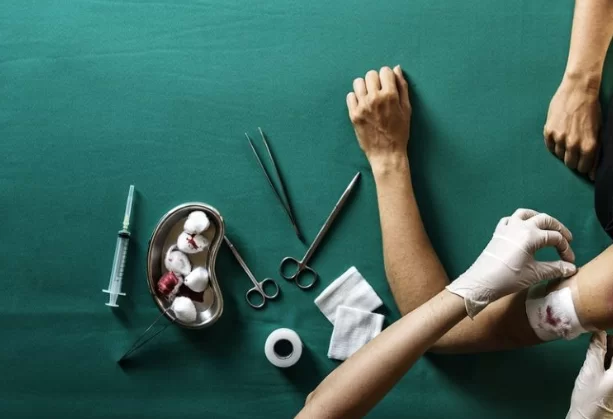 Hydrophilic Cotton plus other medical equipments